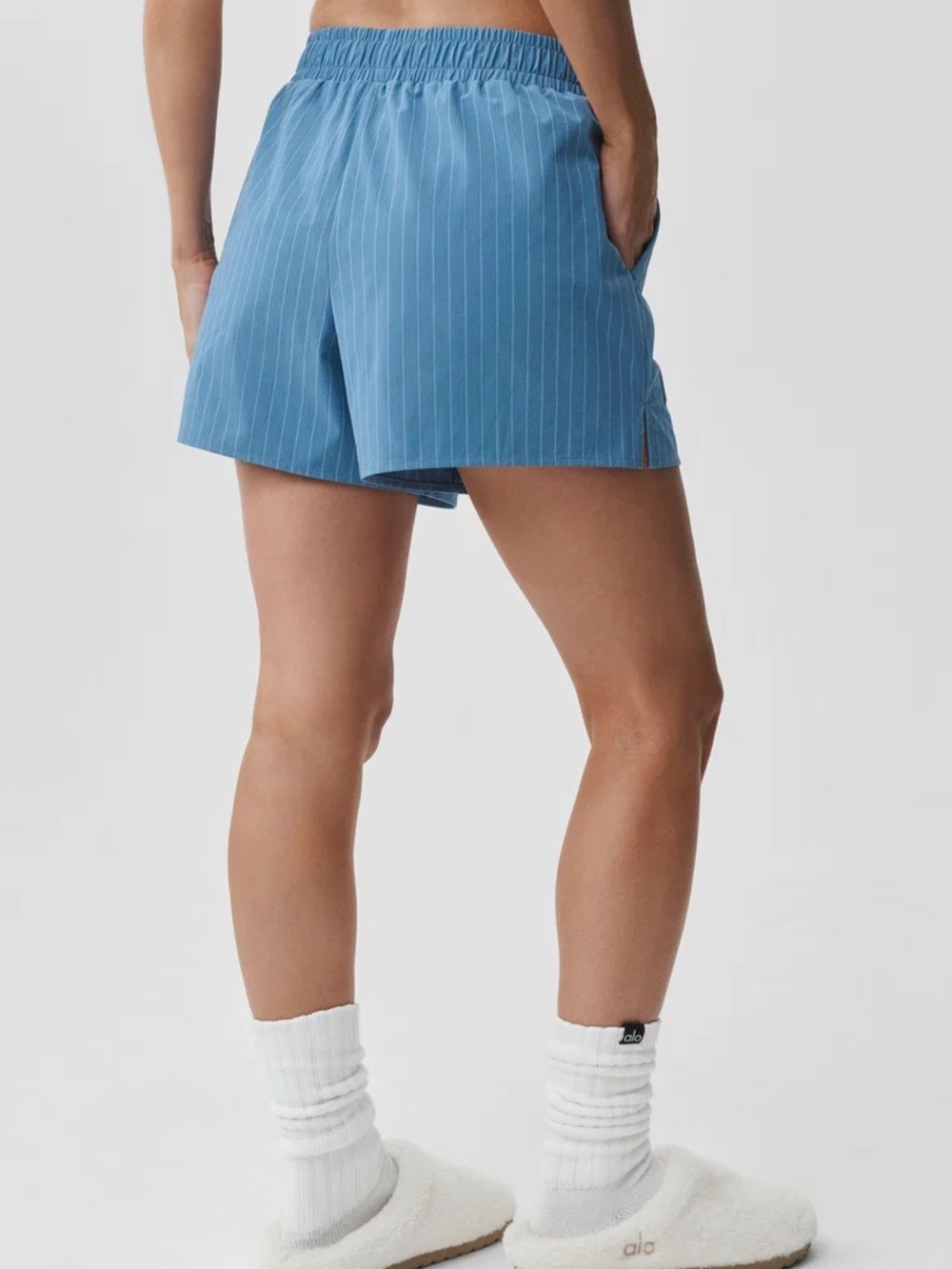 ALO Yoga Pinstripe Daylight Boxer Short - Picture 5 of 7